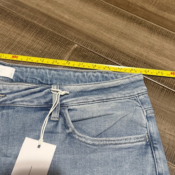 New Vervet High Rise Light Wash Cropped
Wide Leg Jeans. - Picture 7 of 10